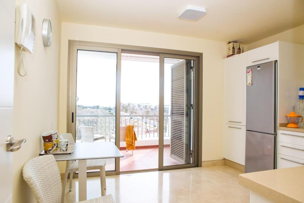 2 Bedrooms Apartment In Magnolia Golf Resort, La Caleta Costa Adeje  Extérieur photo