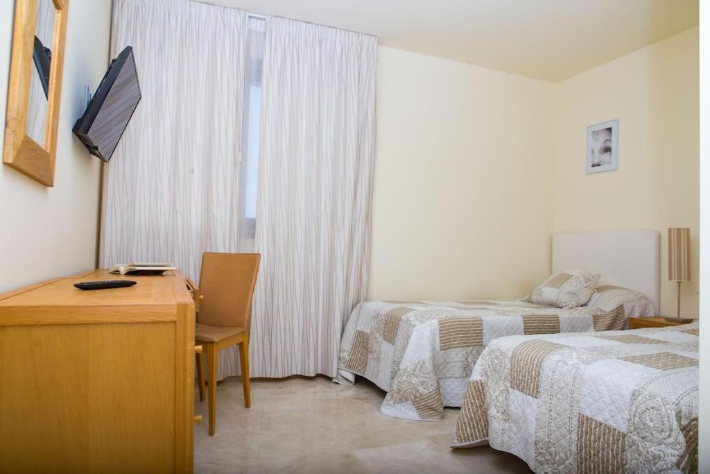 2 Bedrooms Apartment In Magnolia Golf Resort, La Caleta Costa Adeje  Extérieur photo