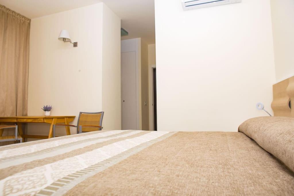 2 Bedrooms Apartment In Magnolia Golf Resort, La Caleta Costa Adeje  Extérieur photo